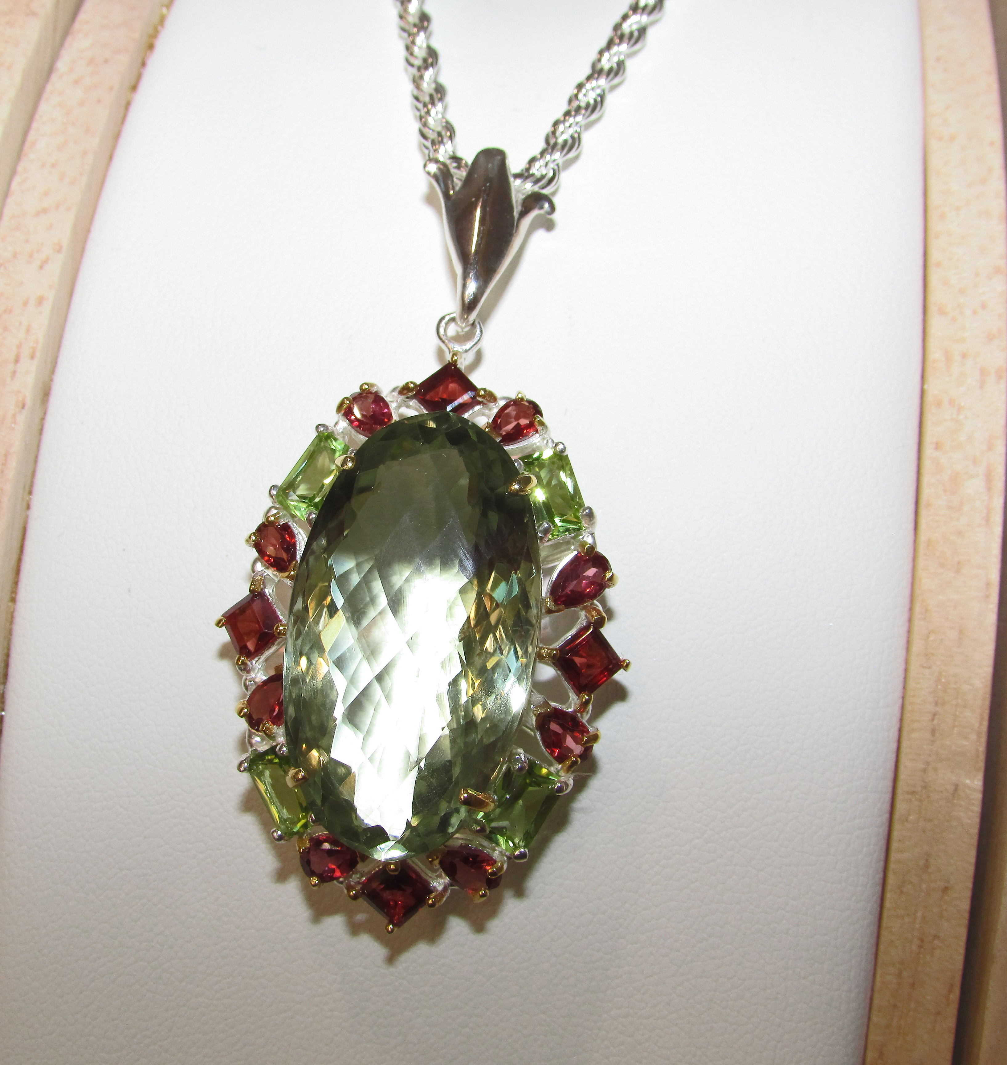 925 silver necklace with green amethyst prasiolite 40 carat