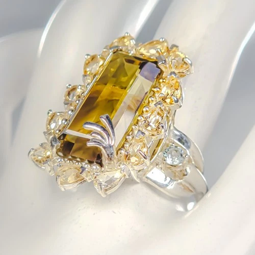 925 Silver ring with 28 carat lemon quartz
