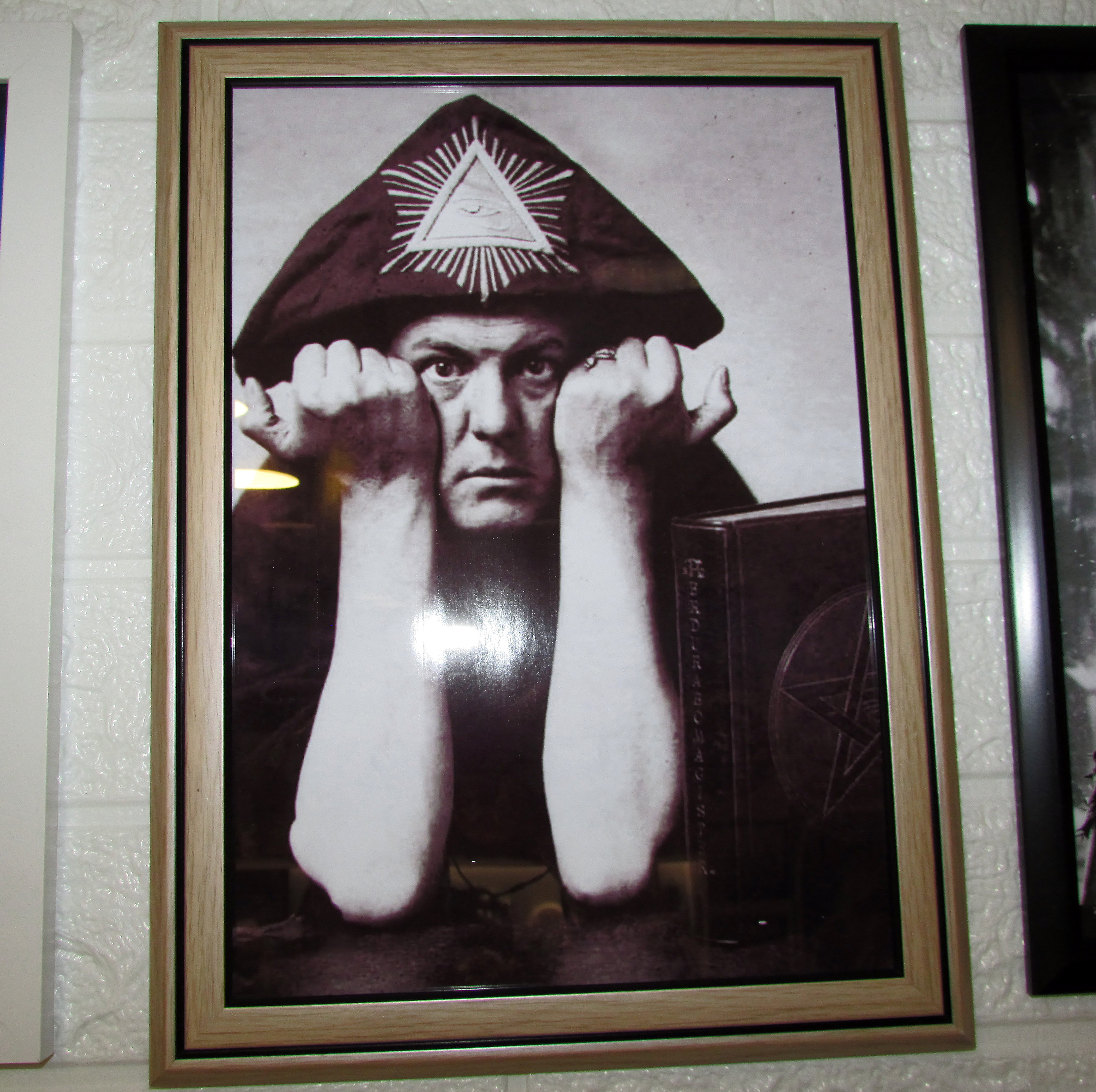 Карнитна на Aleister Crowley (Алистър Кроули)