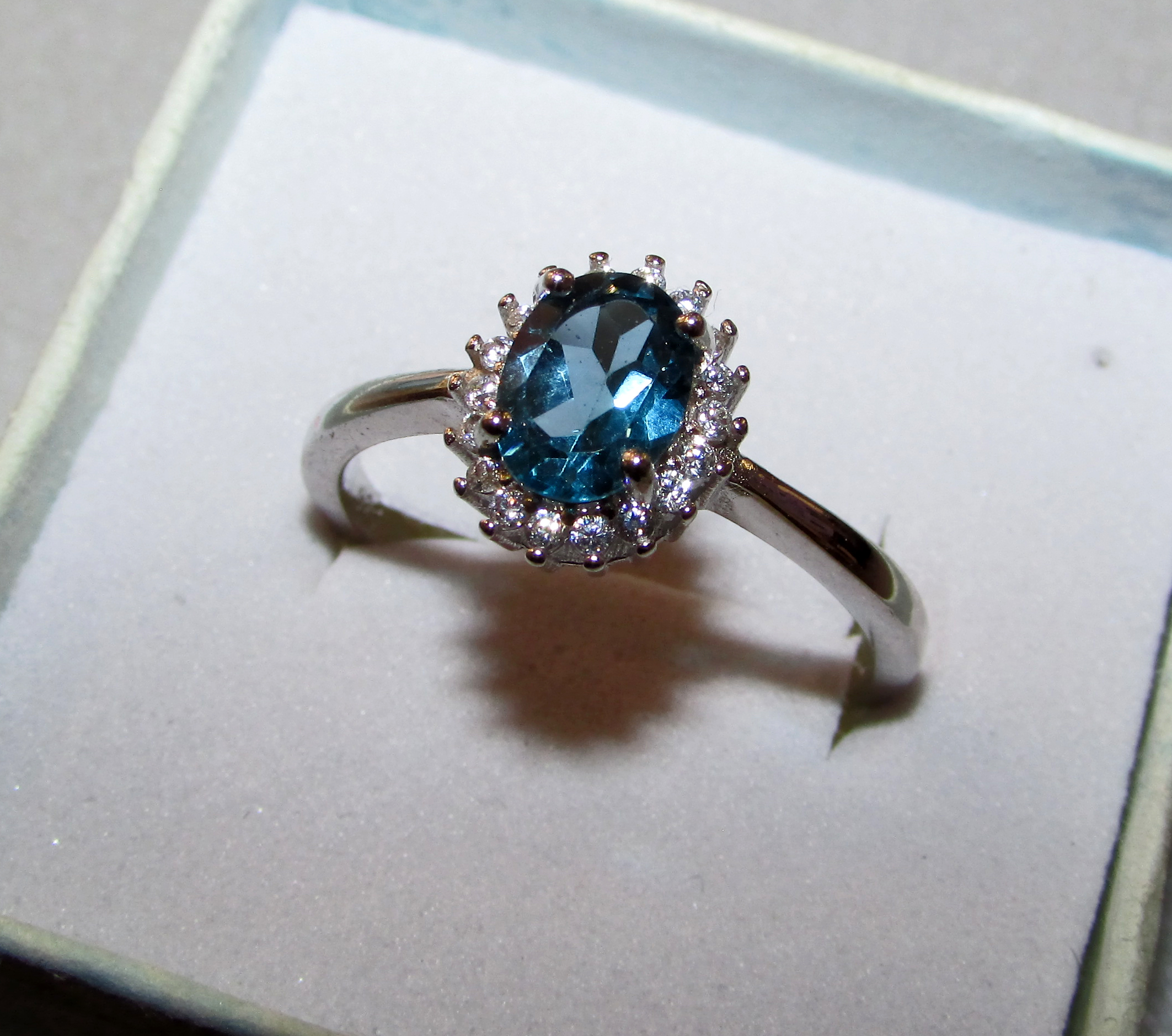 925 Сребърен пръстен с топаз  London Blue Topaz 7х5мм