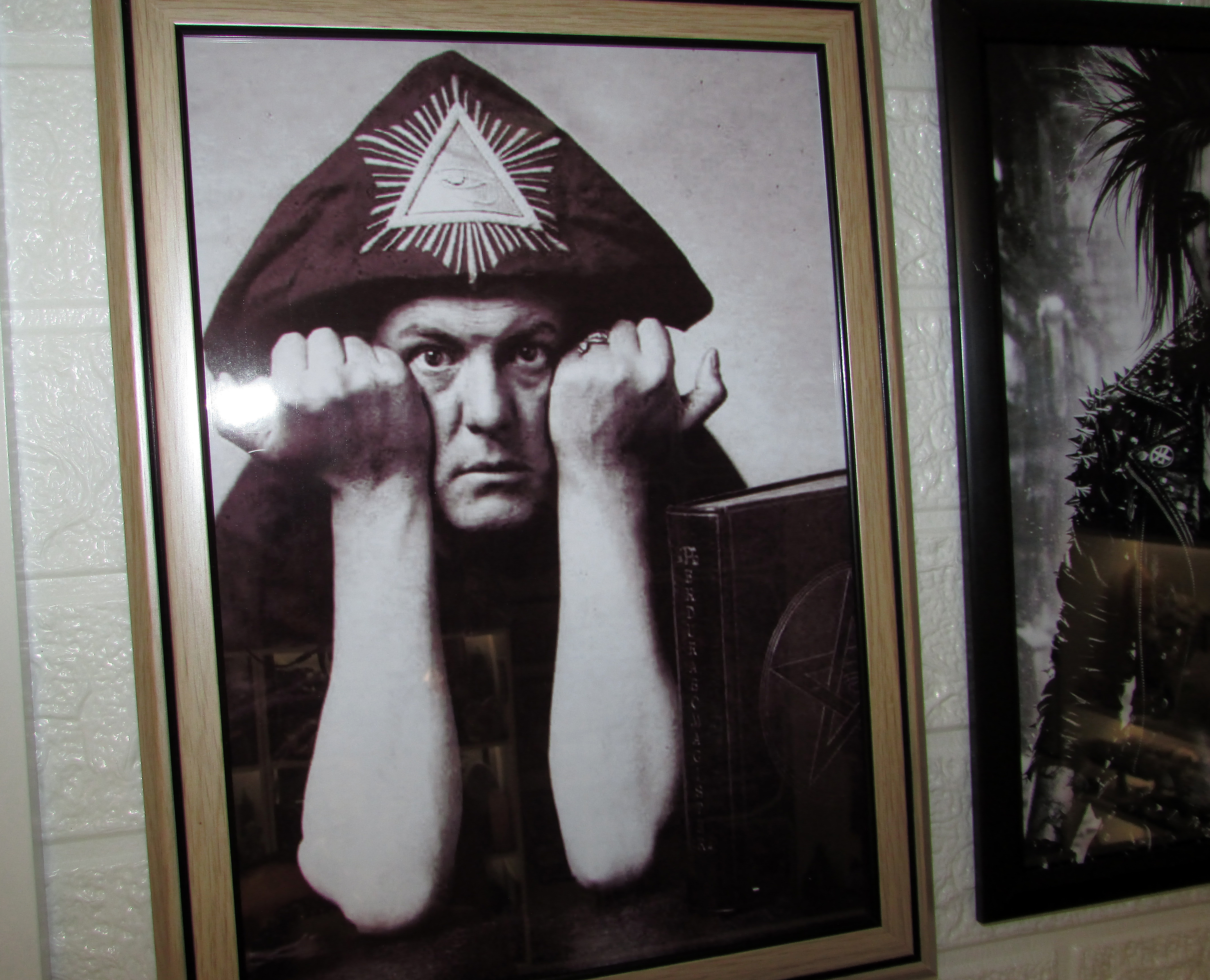 Карнитна на Aleister Crowley (Алистър Кроули)