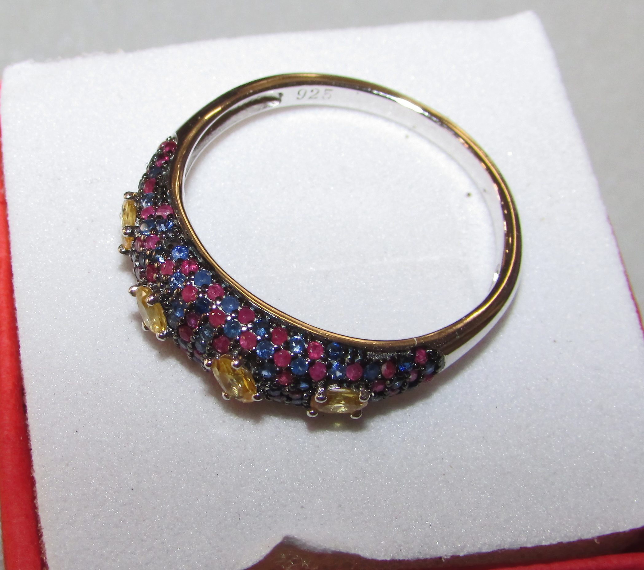 925 silver ring with natural yellow sapphire