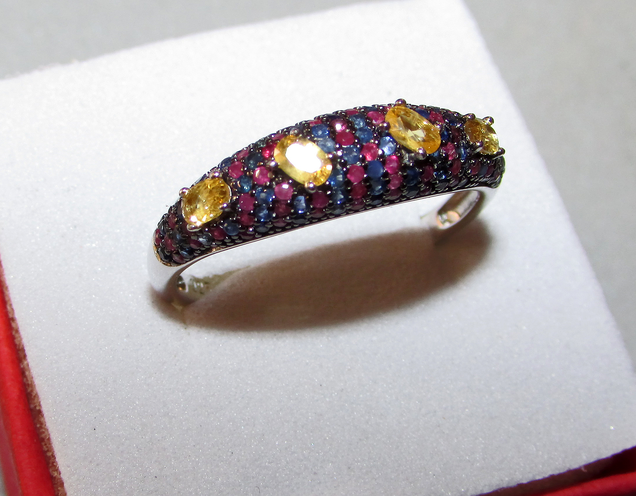 925 silver ring with natural yellow sapphire