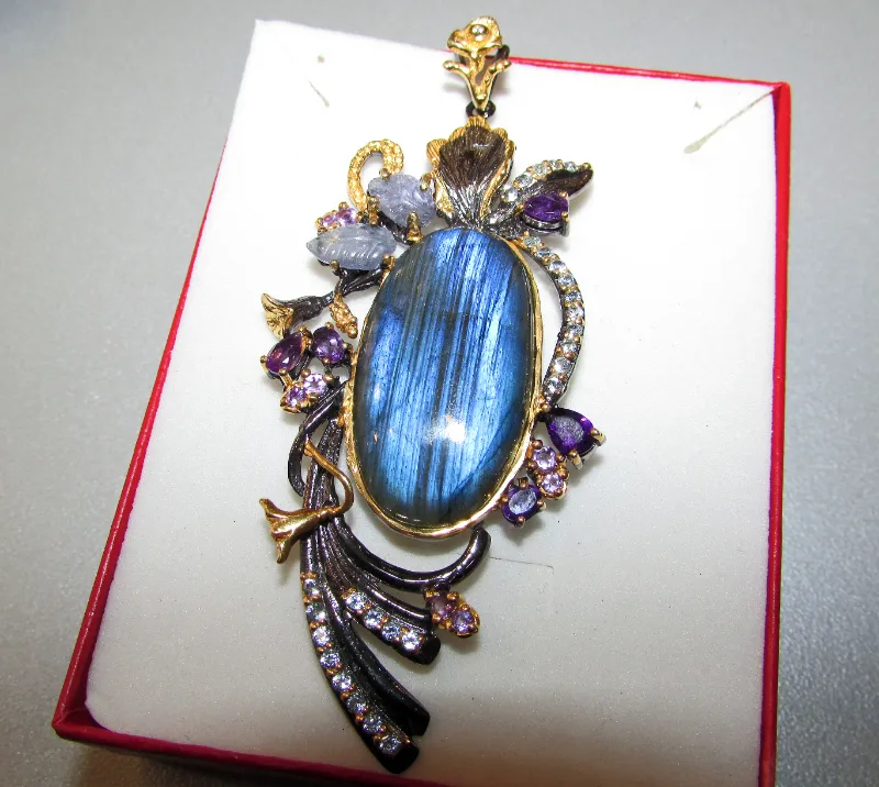 925 silver necklace with labradorite